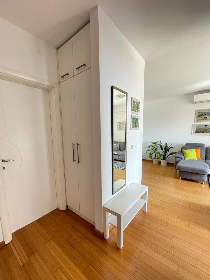 Lipa Apartment Zagreb Buitenkant foto